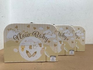 3 X BABY BOX SHOP NEW BABY CARE BOXES TO INCLUDE JOHNSON'S BABY SHAMPOO: LOCATION - I2