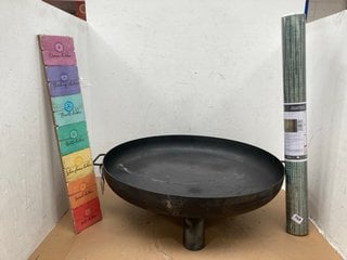 3 X ASSORTED ITEMS TO INCLUDE LARGE ROUND OUTDOOR BURNER: LOCATION - H4