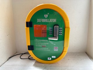 DEFIBSAFE OUTDOOR AED CABINET WITH KEYPAD LOCK - RRP: £499: LOCATION - J4