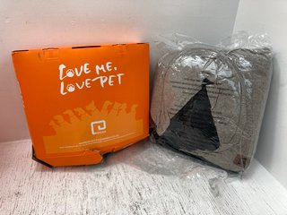 LOVE ME LOVE PET LARGE PET BEDS IN GREY: LOCATION - E3