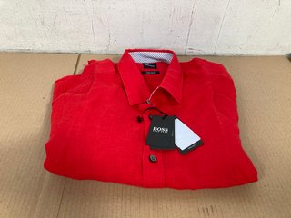 BOSS LUCAS 53 SHIRT IN MEDIUM RED - UK SIZE MEDIUM - RRP £119: LOCATION - WA3