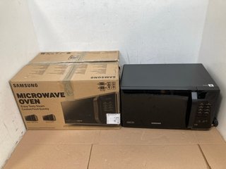 SAMSUNG MICROWAVE OVEN IN BLACK - MODEL: MS23K3513AK: LOCATION - WA6