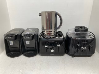 6 X KITCHEN APPLIANCES TO INCLUDE 2 X BOSCH COFFEE MAKER IN BLACK- TYPE: CTPM08: LOCATION - A16