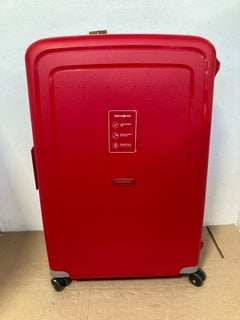 SAMSONITE SPINNER 138L HARDSHELL SUITCASE IN CRIMSON RED: LOCATION - A13