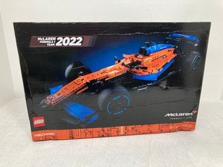 LEGO TECHNIC MCLAREN FORMULA 1 TEAM 2022 - MODEL 42141 - RRP £169: LOCATION - A3