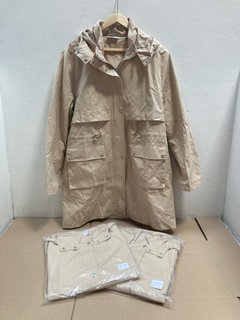 3 X COTSWOLD COLLECTIONS COATS IN CREAM - UK SIZE 16: LOCATION - WA1