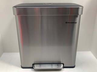 SONGMICS TWIN PEDAL BIN IN STAINLESS STEEL: LOCATION - B1