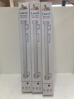 3 X LOOXII RETRACTABLE SAFETY GATES: LOCATION - B3