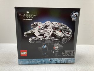 LEGO STAR WARS MILLENNIUM FALCON - MODEL 75375: LOCATION - B5