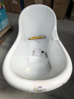 (COLLECTION ONLY) PARK ROYAL 750 DOUBLE ENDED FREESTANDING BOAT BATH IN WHITE: LOCATION - B5