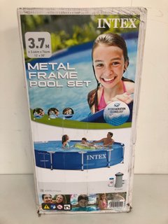 INTEX METAL FRAME POOL SET 3.7M: LOCATION - B1