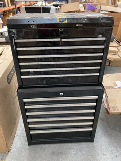 (COLLECTION ONLY) 6 DRAWER TOOL CABINET WITH WHEELS IN BLACK TO INCLUDE 7 DRAWER MIDDLE TOOL CHEST IN BLACK: LOCATION - B4