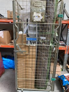 QTY OF ASSORTED ITEMS TO INCLUDE WOODEN GARDEN TRELLIS (CAGE NOT INCLUDED): LOCATION - B8 (KERBSIDE PALLET DELIVERY)