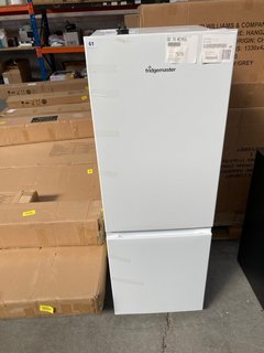 FRIDGEMASTER STANDING FRIDGE FREEZER IN WHITE - RRP £270: LOCATION - A2