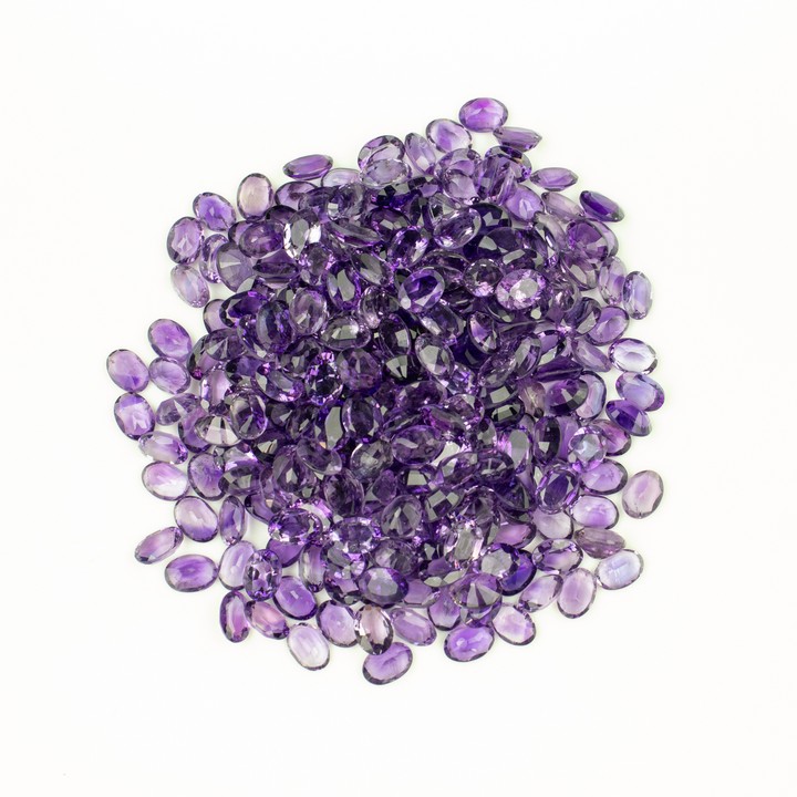 207.11ct Amethyst Faceted Oval-cut Parcel of Gemstones, 7x5mm