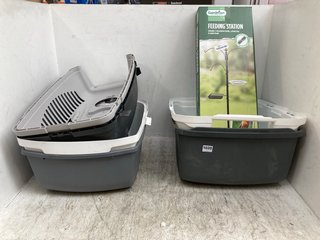 3 X ASSORTED CAT LITTER BOXES TO INCLUDE GARDMAN BIRD FEEDING STATION INCLUDING HOOKS WATER BOWL AND FOOD TRAY: LOCATION - C20