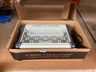 EXOCTOR INSECT - O - CUTOR PROFESSIONAL ELECTRIC INSECT CONTROL RRP - £219: LOCATION - D14