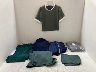 QTY OF ASSORTED WOMENS CLOTHING TO INCLUDE VANESSA MUCCI RIBBED SHORT SLEEVE CROP TOP IN KHAKI (NOT SIZED): LOCATION - A6