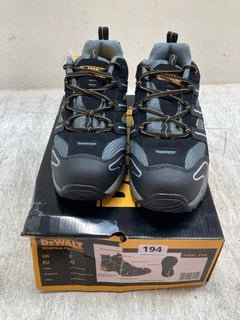 DEWALT INDUSTRIAL STEEL TOE PROTECTIVE TRAINERS IN CUTTER BLACK SIZE: 8: LOCATION - A8