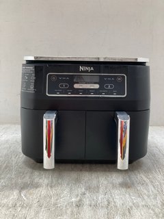 NINJA FOODI DUAL ZONE COOKER AND AIR FRYER: LOCATION - A8