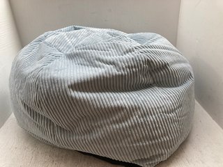 LARGE RIBBED BEAN BAG IN LIGHT BLUE: LOCATION - A11