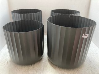 4 X ASSORTED SIZED IVYLINE CORRUGATED PLANTER POTS IN GREY: LOCATION - A14