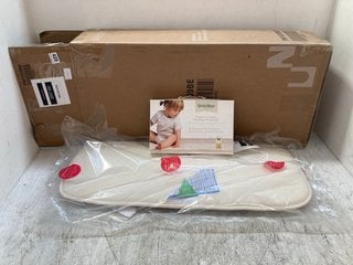 3 X ASSORTED ITEMS TO INCLUDE THE LITTLE GREEN SHEEP ORGANIC MATTRESS PROTECTOR: LOCATION - A18