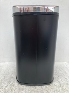 TOWER 58L AUTOMATIC SENSOR BIN: LOCATION - B8