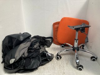 QTY OF ASSORTED ITEMS TO INCLUDE DISASSEMBLED MESH OFFICE CHAIR IN BRIGHT ORANGE: LOCATION - C8