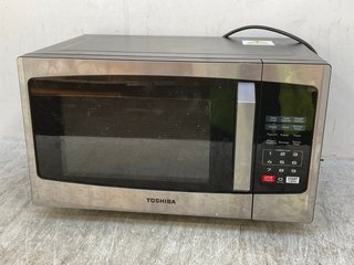 TOSHIBA MICROWAVE OVEN MODEL: ML-EM23(SS): LOCATION - C15