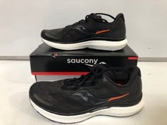 SAUCONY TRIUMPH 19 MEN'S TRAINERS IN BLACK/WHITE UK 12 - RRP £145