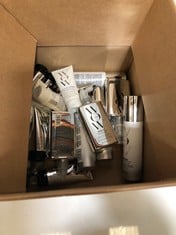 BOX OF ASSORTED BEAUTY PRODUCT TO INCLUDE WOW COLOUR WOW DREAM COAT HAIRSPRAY TO INCLUDE WOW COLOUR WOW COLOUR SECURITY CONDITIONER