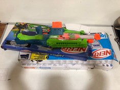 4 X ASSORTED DART BLASTERS TO INCLUDE NERF X MINECRAFT DART BLASTER GUN TOY