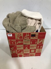 BOX OF ASSORTED ADULTS CLOTHING TO INCLUDE JDY MEGAN WOMEN'S KNIT DRESS - CEMENT SIZE M