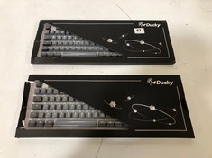 2 X DUCKY KEYCAP SET