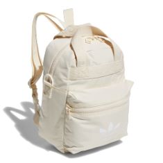 QTY OF ITEMS TO INLCUDE 4X ASSORTED ADIDAS BAGS TO INCLUDE ADIDAS ORIGINALS UNISEX'S ORIGINALS MICRO 2.0 MINI BACKPACK BAG, WONDER WHITE/WHITE, ONE SIZE, ADIDAS ORIGINALS UNISEX'S MICRO BACKPACK SMAL