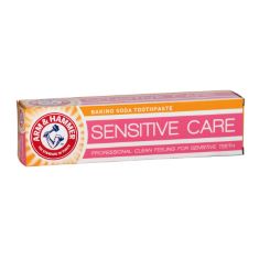 QTY OF ITEMS TO INLCUDE ASSORTED DENTAL ITEMS TO INCLUDE ARM & HAMMER ADVANCE WHITE SENSITIVE TOOTHPASTE 125G - PACK OF 4, LISTERINE COOL MINT MILDER TASTE MOUTHWASH, ALCOHOL FREE, 500ML.