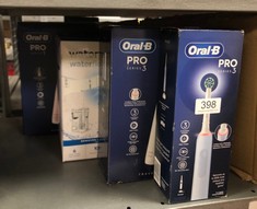 QUANTITY OF ITEMS TO INCLUDE ORAL-B PRO 3 ELECTRIC TOOTHBRUSH FOR ADULTS, 1 CROSS ACTION TOOTHBRUSH HEAD, 3 MODES WITH TEETH WHITENING, 2 PIN UK PLUG, 3000, BLUE: LOCATION - D RACK