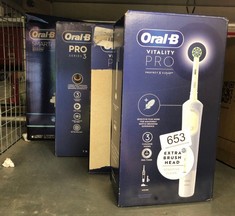 QUANTITY OF ITEMS TO INCLUDE ORAL-B VITALITY PRO ELECTRIC TOOTHBRUSHES ADULTS, MOTHERS DAY GIFTS FOR HER / HIM, 1 HANDLE, 2 TOOTHBRUSH HEADS, 3 BRUSHING MODES INCLUDING SENSITIVE PLUS, 2 PIN UK PLUG,