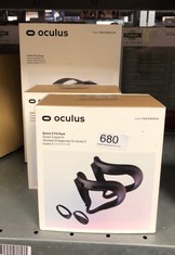 QUANTITY OF ITEMS TO INCLUDE OCULUS QUEST 2 FIT PACK V2 WITH TWO ALTERNATIVE-WIDTH FACIAL INTERFACES AND LIGHT BLOCKERS - VR (ELECTRONIC GAMES): LOCATION - I RACK