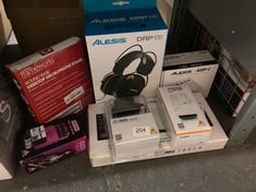 QUANTITY OF TECH & GAMING ITEMS TO INCLUDE BEHRINGER MICROAMP HA400 ULTRA-COMPACT 4 CHANNEL STEREO HEADPHONE AMPLIFIER: LOCATION - B