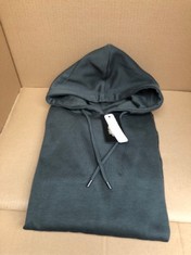 8X MENS CITY COMFORT HOODIE SIZE M: LOCATION - RACK F