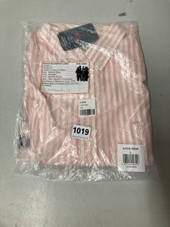 LEVIS BUTTON DOWN STRIPE SHIRT IN LIGHT PINK SIZE L