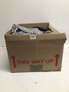 BOX OF ASSORTED CLOTHING IN VARIOUS SIZES AND DESIGNS