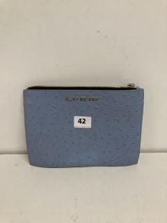 JURT GEIGER DESIGNER BAG IN LIGHT BLUE