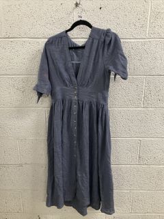 WOMEN'S DESIGNER DRESS IN SLATE BLUE - SIZE M - RRP $108