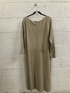 WOMEN'S DESIGNER DRESS IN TAUPE - SIZE 3X PLUS - RRP £160