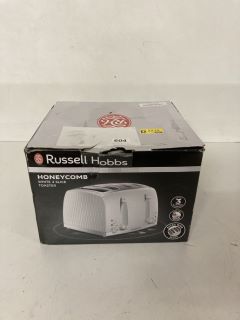 RUSSELL HOBBS HONEYCOMB 4 SLICE TOASTER IN WHITE