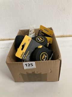 BOX OF ROLSON 3 METER TAPE MEASURES