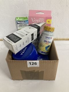 BOX OF ASSORTED BATH PRODUCTS INC ORIGINAL SOURCE LEMON & TEA TREE SHOWER GEL